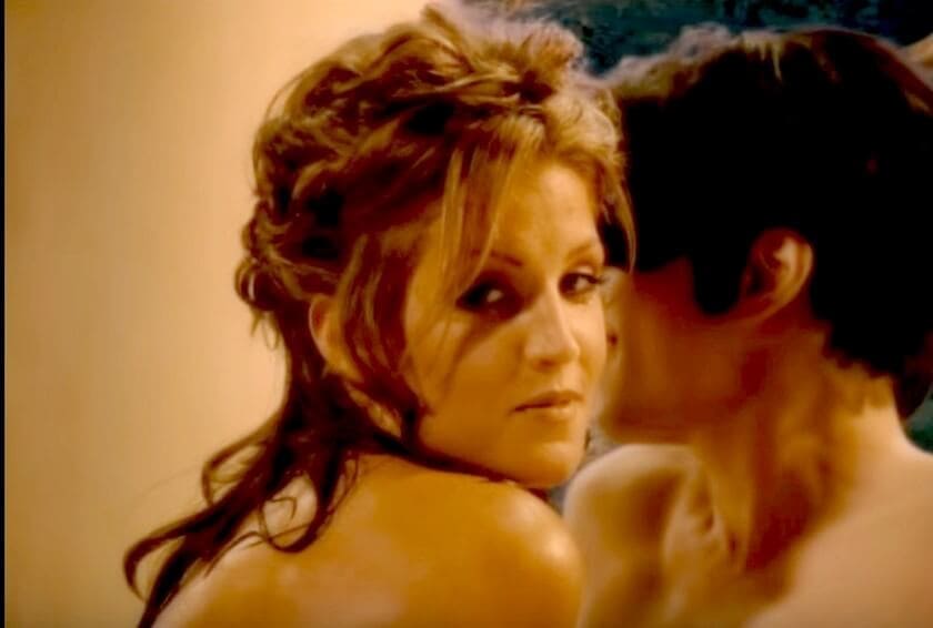 Lisa Marie Presley - clip You are not alone